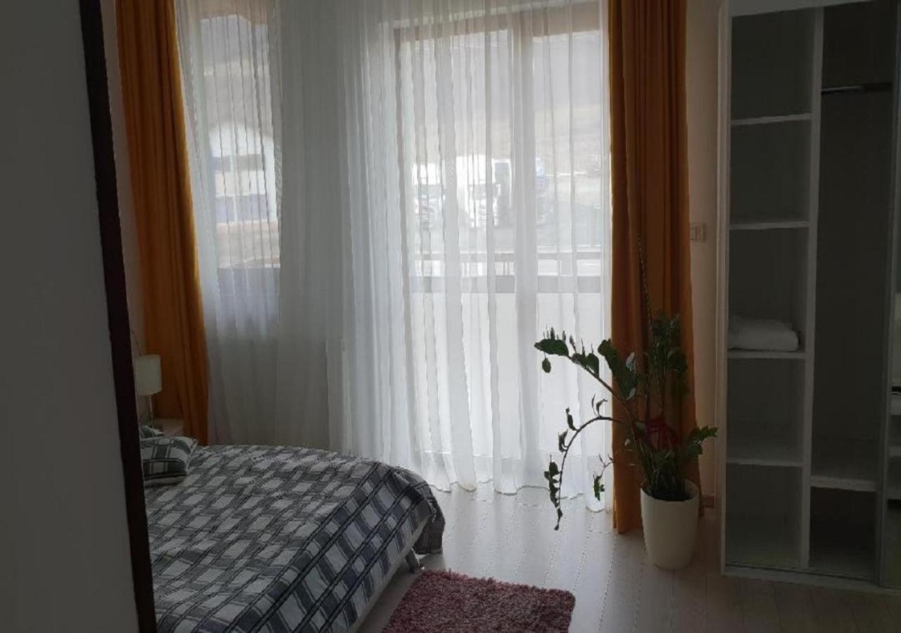 Pensiunea Caraiman Servicii De Cazare Codlea Εξωτερικό φωτογραφία