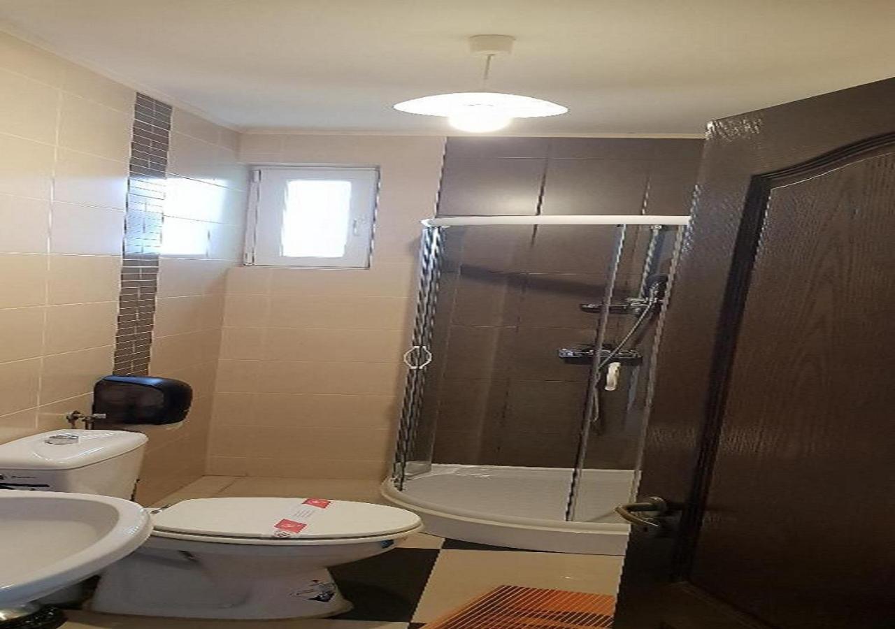 Pensiunea Caraiman Servicii De Cazare Codlea Εξωτερικό φωτογραφία
